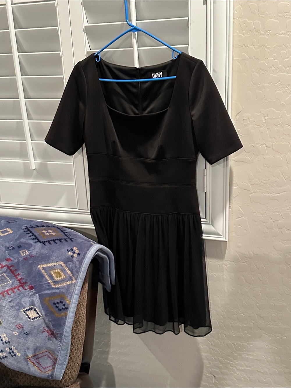 DKNY Black Short-Sleeve Scoop-Neck Fit & Flare Dress